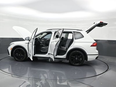 2022 Volkswagen Tiguan SE R-Line Black