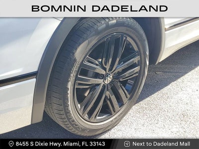 2022 Volkswagen Tiguan SE R-Line Black