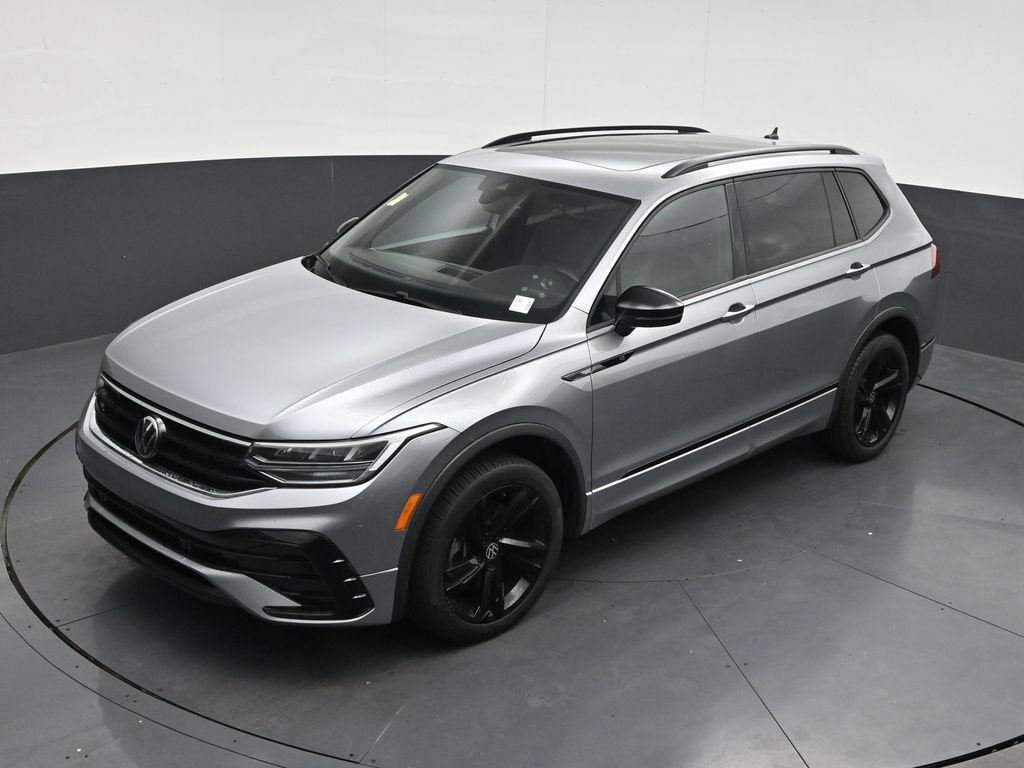 2023 Volkswagen Tiguan SE R-Line Black