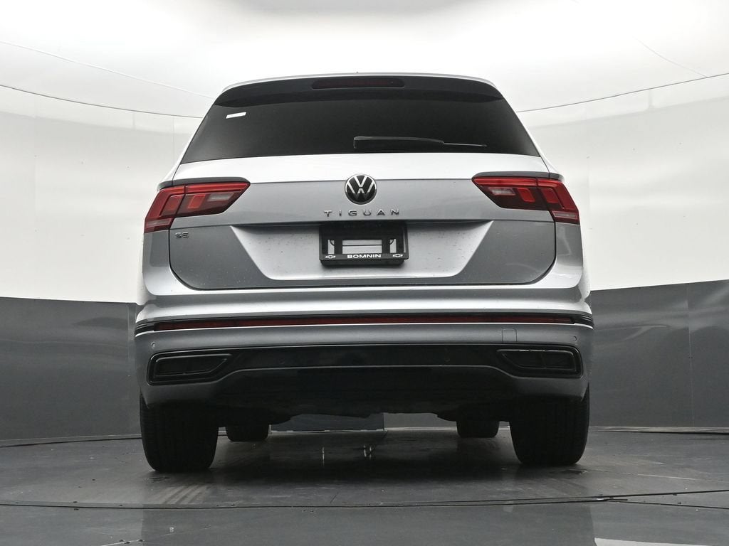 2023 Volkswagen Tiguan SE R-Line Black