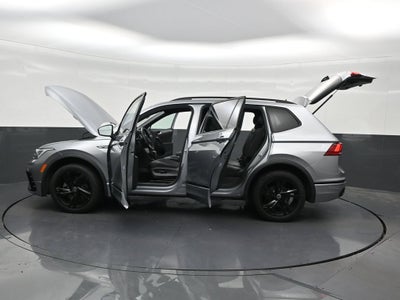 2023 Volkswagen Tiguan SE R-Line Black
