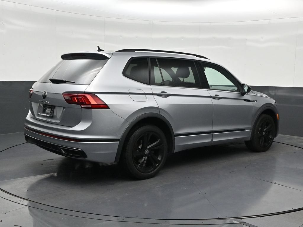 2023 Volkswagen Tiguan SE R-Line Black