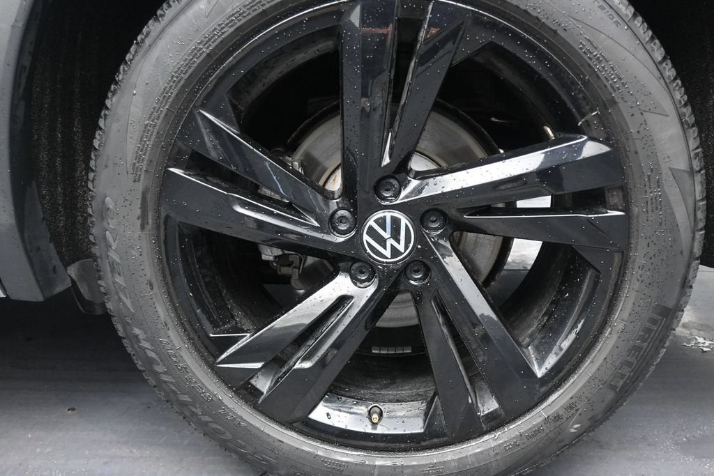 2023 Volkswagen Tiguan SE R-Line Black