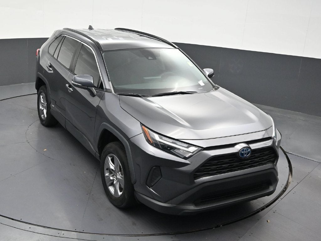 2022 Toyota RAV4 Hybrid XLE