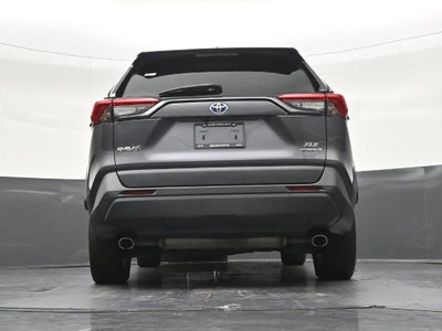 2022 Toyota RAV4 Hybrid XLE