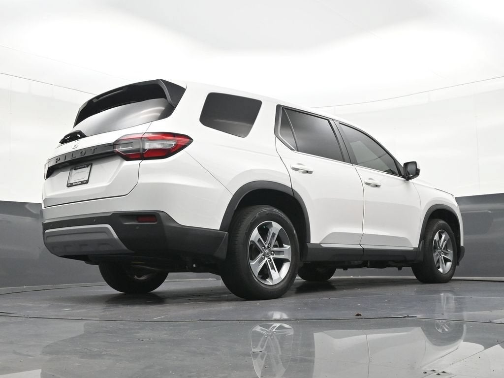 2023 Honda Pilot EX-L 8 Passenger