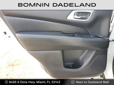 2020 Nissan Pathfinder SV