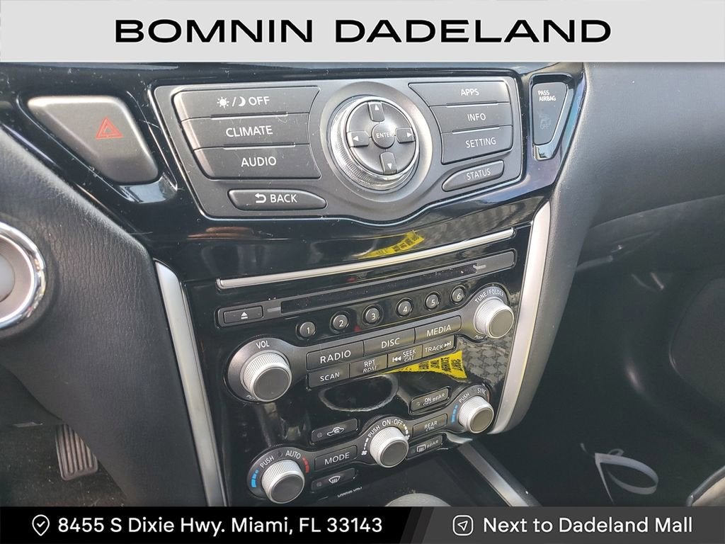 2020 Nissan Pathfinder SV