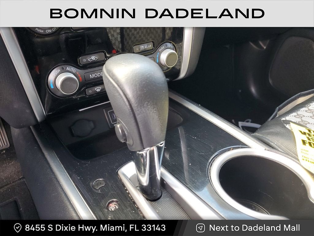 2020 Nissan Pathfinder SV