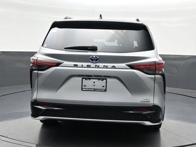 2024 Toyota Sienna XSE