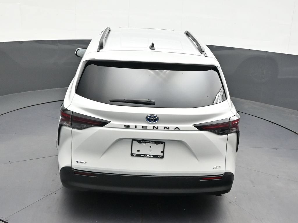 2025 Toyota Sienna XLE