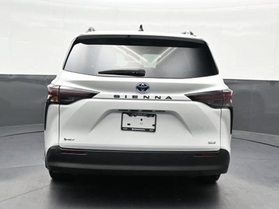 2025 Toyota Sienna XLE