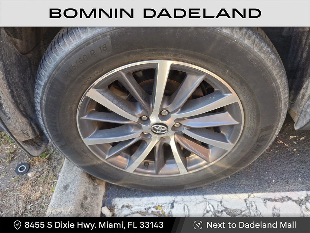 2019 Toyota Highlander SE