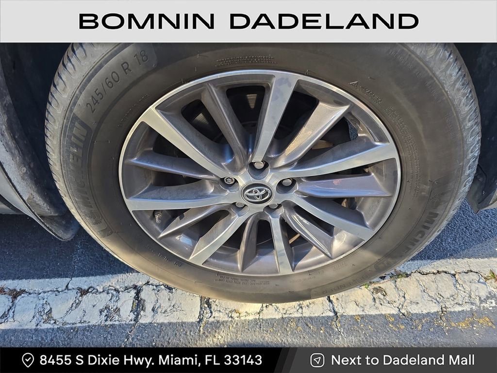 2019 Toyota Highlander SE