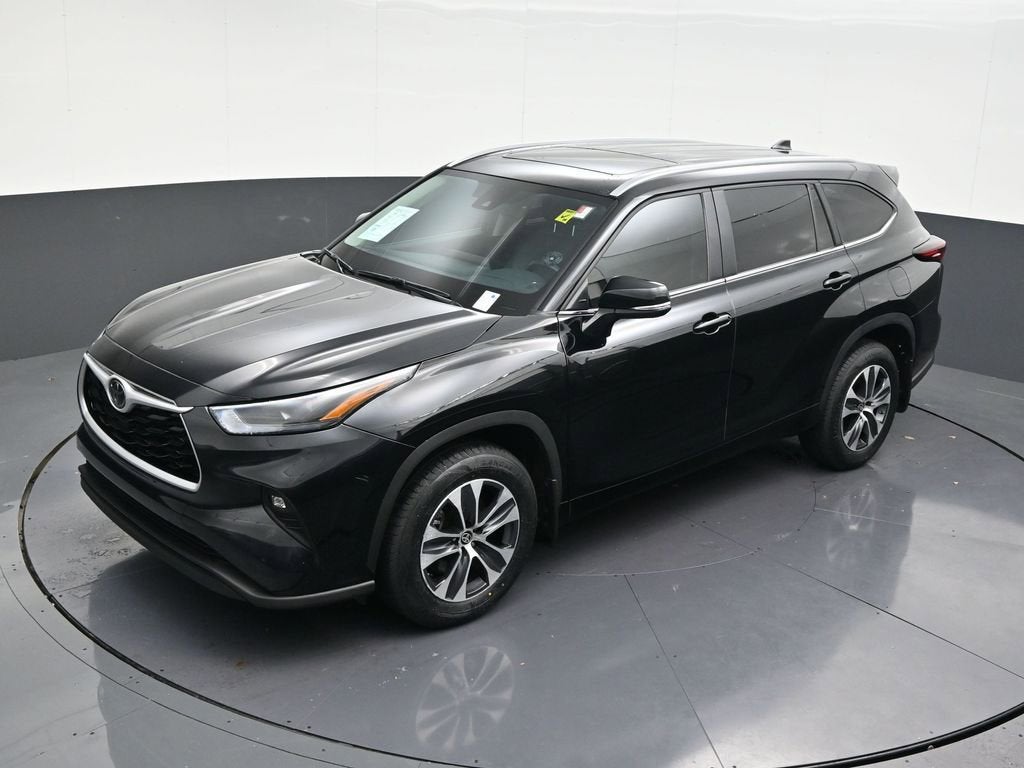 2024 Toyota Highlander LE
