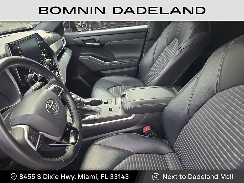 2022 Toyota Highlander XSE