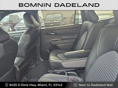 2022 Toyota Highlander XSE