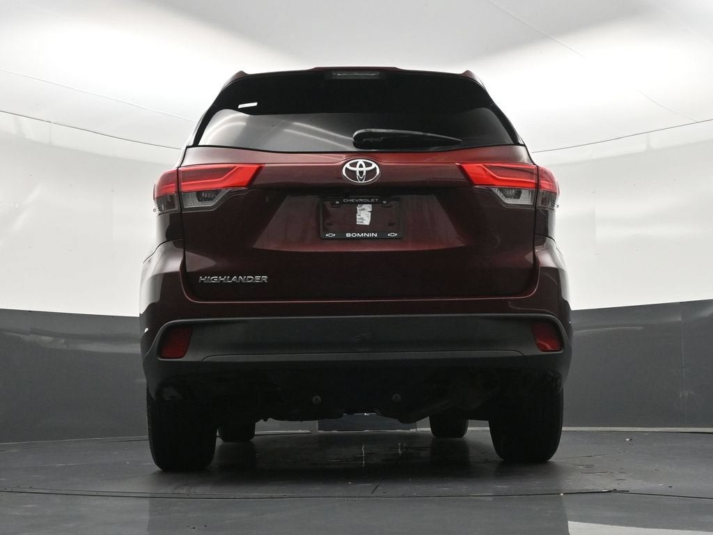 2019 Toyota Highlander LE