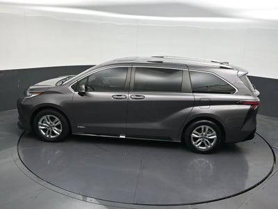 2021 Toyota Sienna Limited