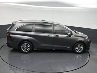 2021 Toyota Sienna Limited