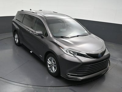 2021 Toyota Sienna Limited