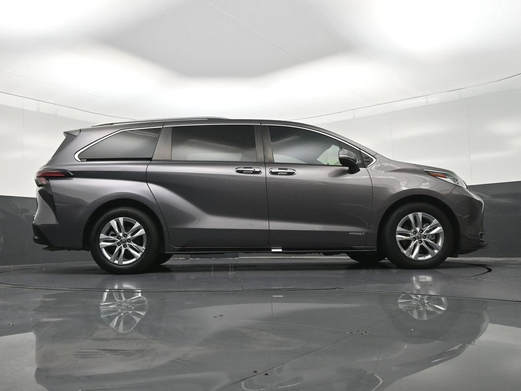 2021 Toyota Sienna Limited