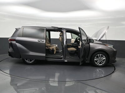2021 Toyota Sienna Limited