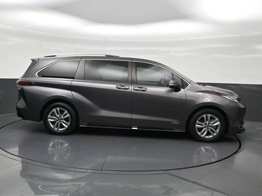 2021 Toyota Sienna Limited