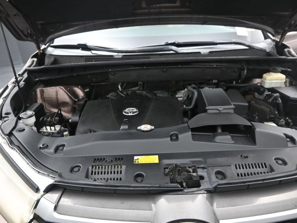 2018 Toyota Highlander LE