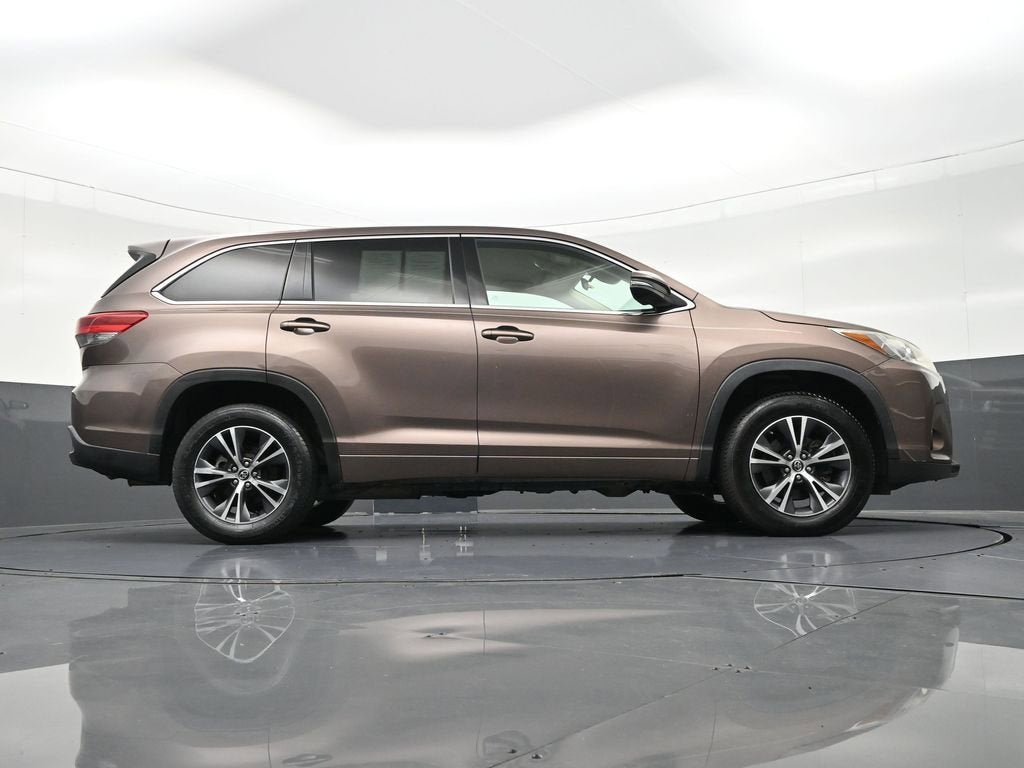 2018 Toyota Highlander LE