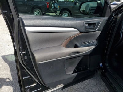 2018 Toyota Highlander LE