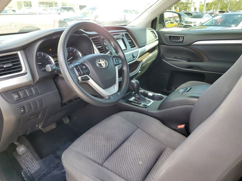 2018 Toyota Highlander LE