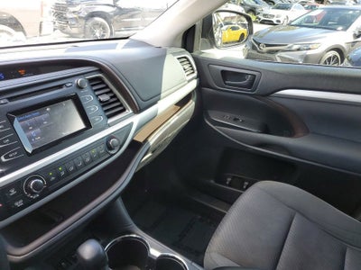 2018 Toyota Highlander LE