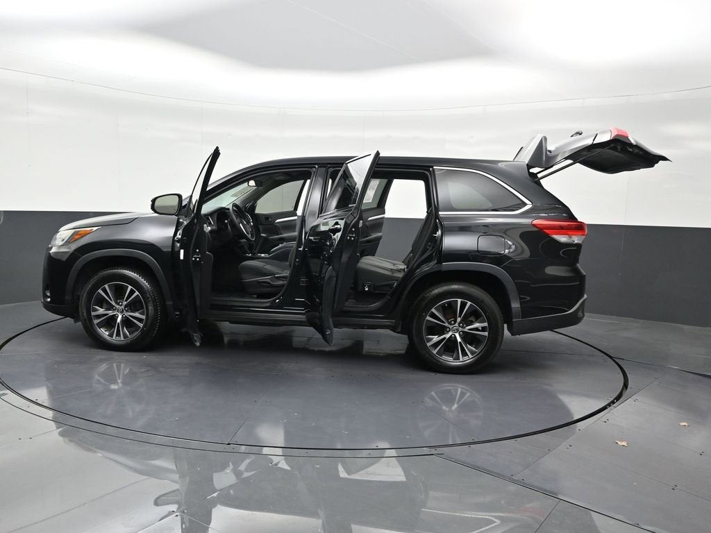 2018 Toyota Highlander LE