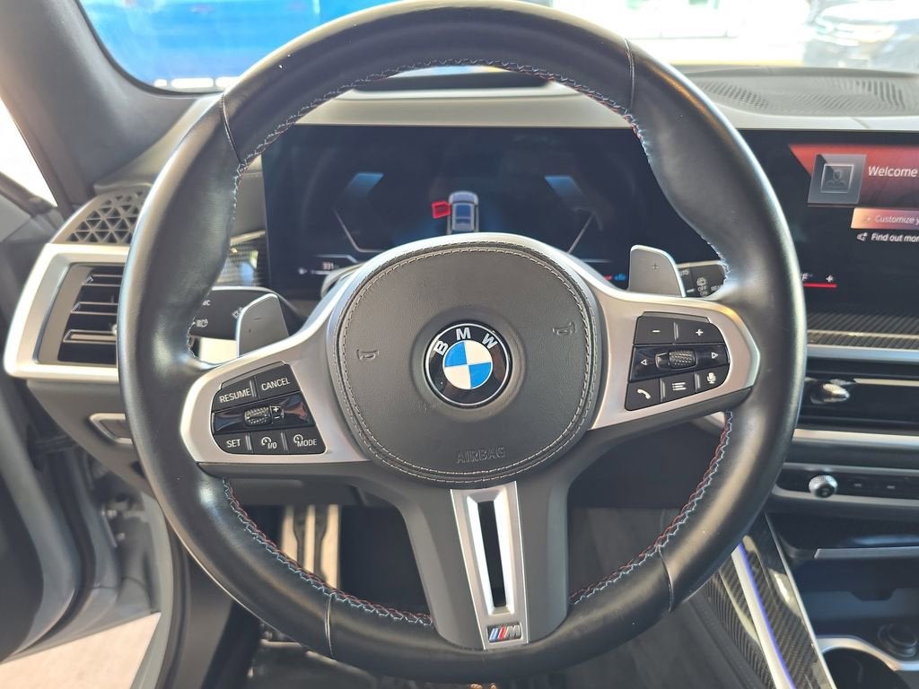 2023 BMW X7 M60i