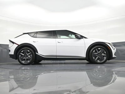2025 Kia EV6 Light