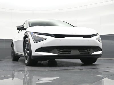 2025 Kia EV6 Light