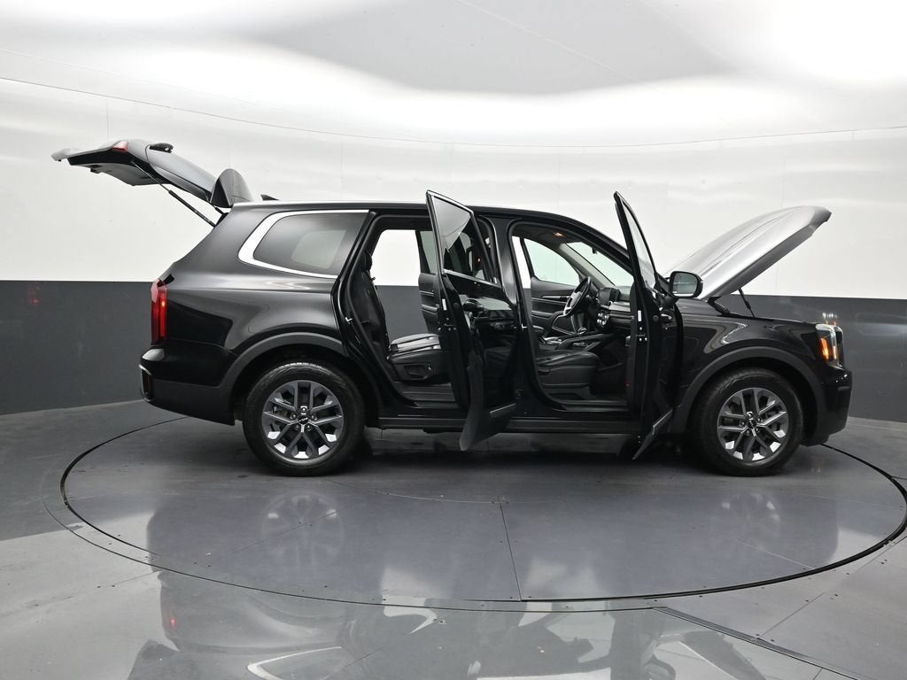 2024 Kia Telluride LX