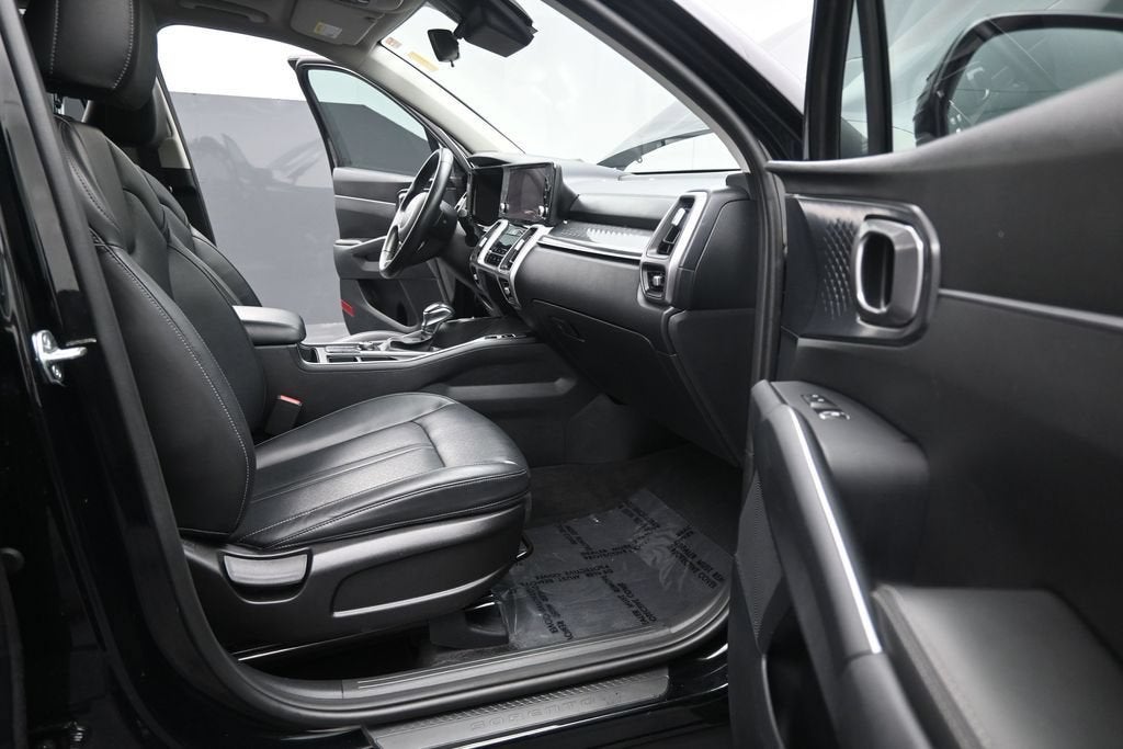 2023 Kia Sorento S