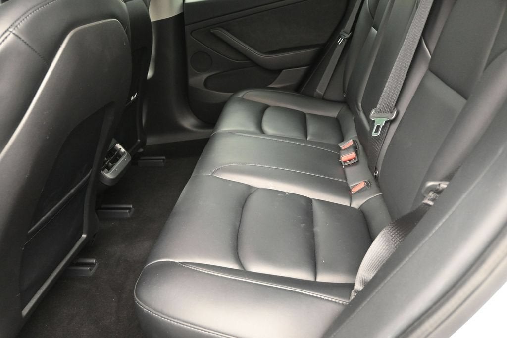 2022 Tesla Model 3 Rear-Wheel Drive