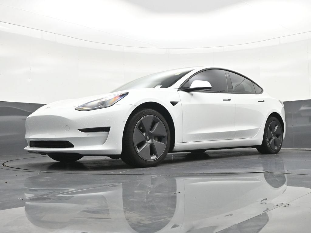 2022 Tesla Model 3 Rear-Wheel Drive