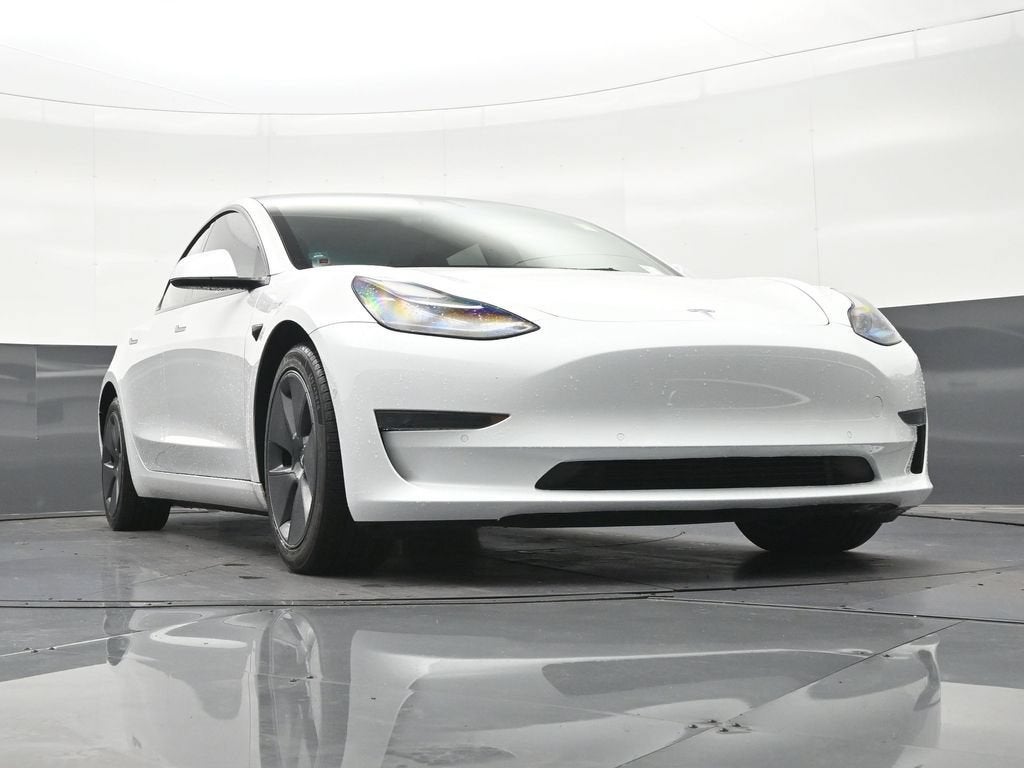 2022 Tesla Model 3 Rear-Wheel Drive