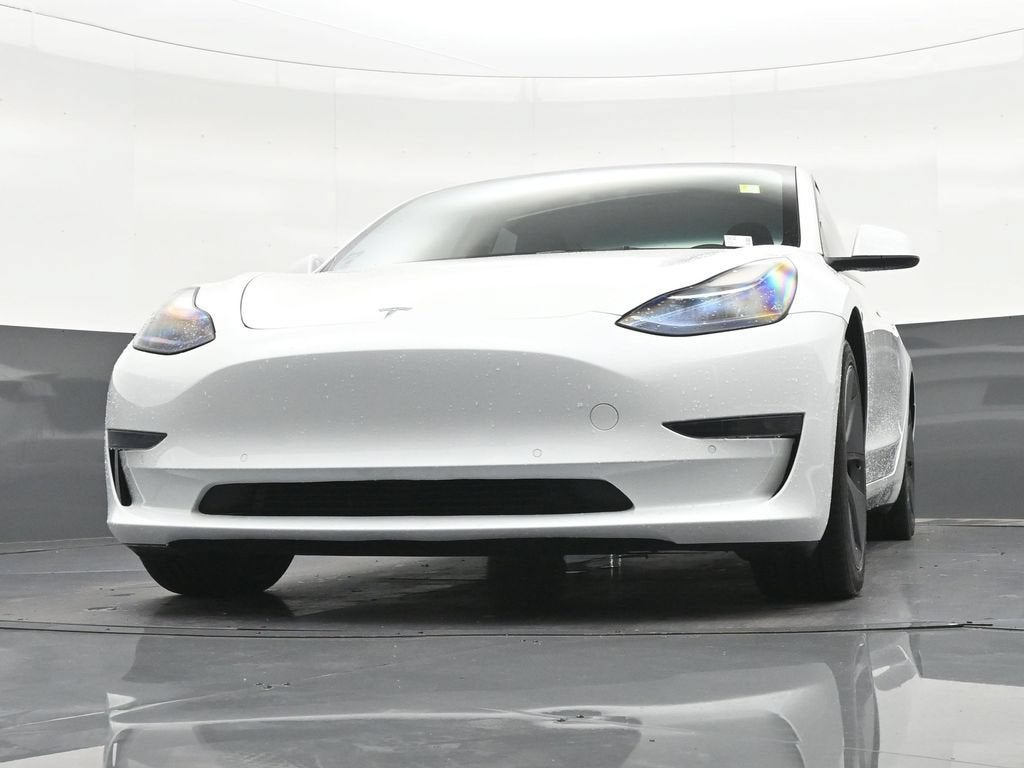 2022 Tesla Model 3 Rear-Wheel Drive