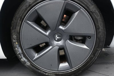 2022 Tesla Model 3 Rear-Wheel Drive