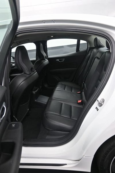 2024 Volvo S60 Recharge Plug-In Hybr Plus Dark Theme
