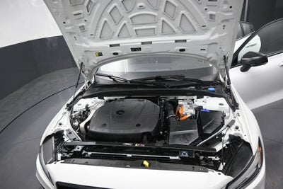 2024 Volvo S60 Recharge Plug-In Hybr Plus Dark Theme