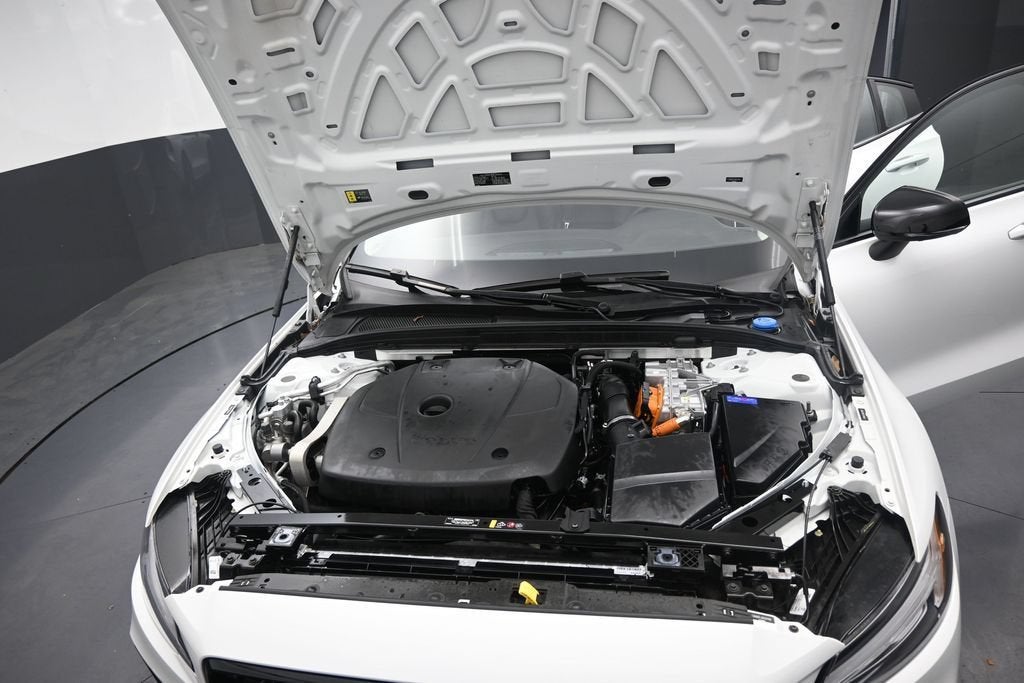 2024 Volvo S60 Recharge Plug-In Hybr Plus Dark Theme