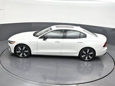2024 Volvo S60 Recharge Plug-In Hybr Plus Dark Theme