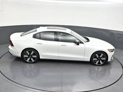 2024 Volvo S60 Recharge Plug-In Hybr Plus Dark Theme