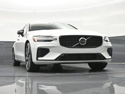 2024 Volvo S60 Recharge Plug-In Hybr Plus Dark Theme